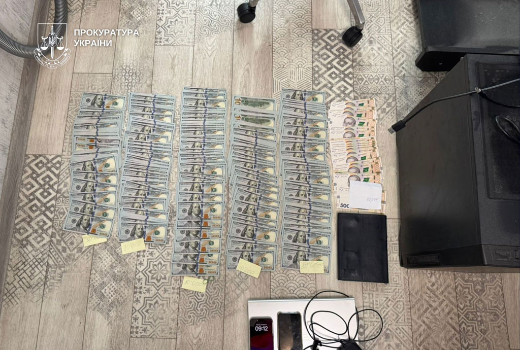 В Днепре разоблачена группа лиц, наладивших схему поставки продукции сельскохозяйственного назначения в РФ. Проведено 37 обысков, задержаны 7 человек В Днепре разоблачена группа лиц, наладивших схему поставки продукции сельскохозяйственного назначения в РФ. Проведено 37 обысков, задержаны 7 человек