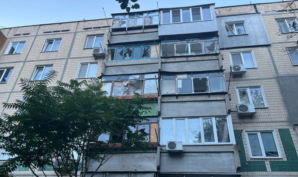 Враг продолжил атаки на прифронтовые общины Днепропетровщины, пять человек получили травмы: на местах вражеских ударов работают следователи Враг продолжил атаки на прифронтовые общины Днепропетровщины, пять человек получили травмы: на местах вражеских ударов работают следователи