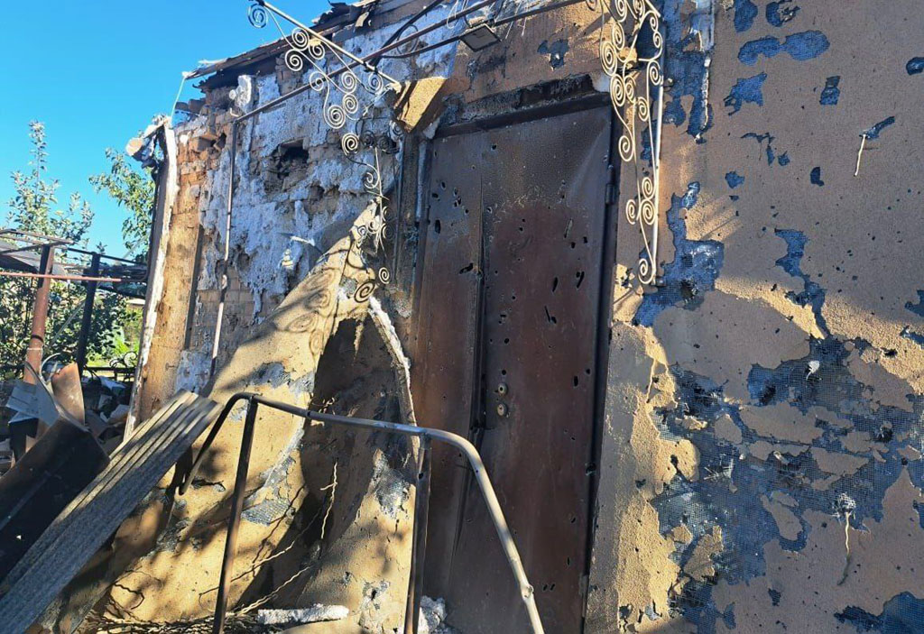 За сутки четыре района Днепропетровщины были под обстрелами вражеской армии: полицейские задокументировали последствия военных преступлений россиян За сутки четыре района Днепропетровщины были под обстрелами вражеской армии: полицейские задокументировали последствия военных преступлений россиян