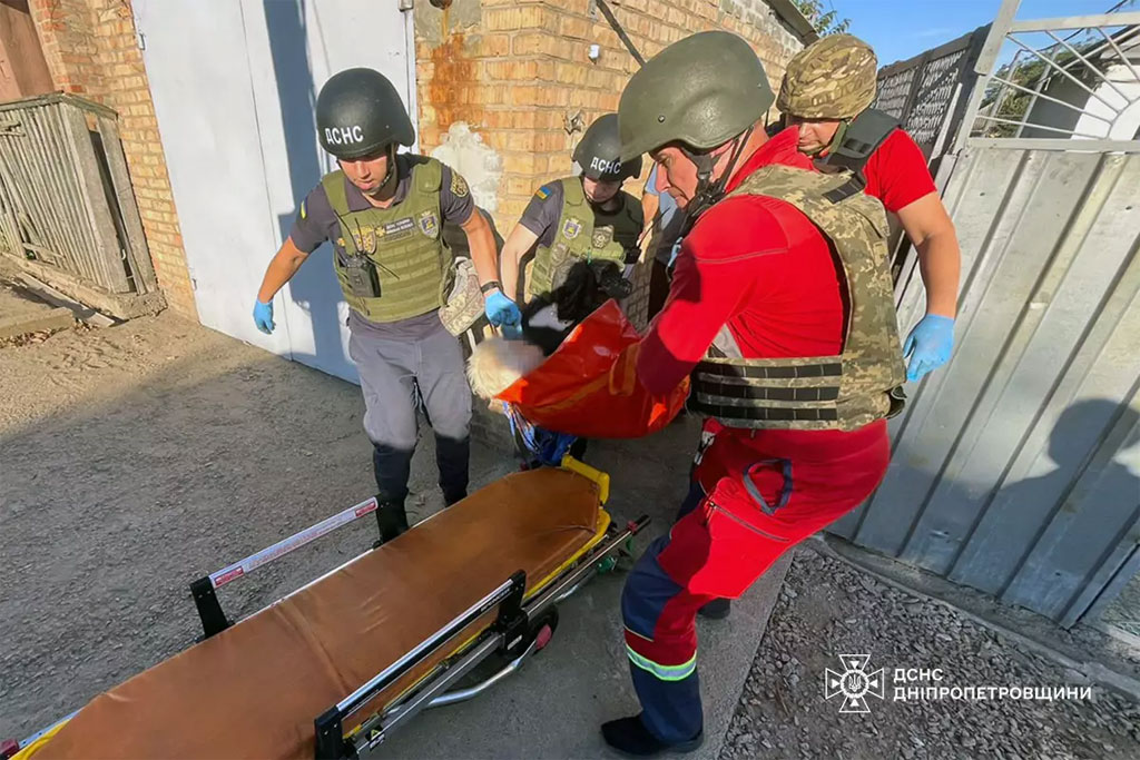 Армия РФ не прекращает атаки на Днепропетровщину - пострадали люди: полиция зафиксировала последствия вражеских ударов Армия РФ не прекращает атаки на Днепропетровщину - пострадали люди: полиция зафиксировала последствия вражеских ударов