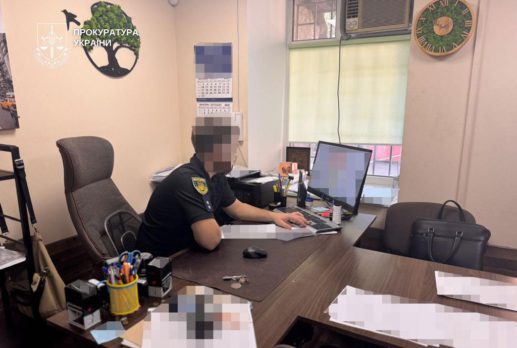 В Днепре разоблачена схема незаконного переоформления недвижимости по поддельным документам – подозревается группа лиц во главе с помощником частного нотариуса В Днепре разоблачена схема незаконного переоформления недвижимости по поддельным документам – подозревается группа лиц во главе с помощником частного нотариуса