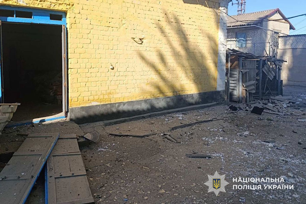 На Днепропетровщине в результате российских атак погибла пожилая женщина, еще четыре человека получили ранения: полиция документирует последствия очередного военного преступления На Днепропетровщине в результате российских атак погибла пожилая женщина, еще четыре человека получили ранения: полиция документирует последствия очередного военного преступления