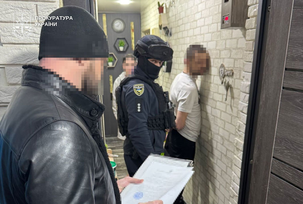 На Днепропетровщине будут судить 11 участников преступной организации «Белое братство», ежемесячно сбывавших до 35 тысяч доз психотропов На Днепропетровщине будут судить 11 участников преступной организации «Белое братство», ежемесячно сбывавших до 35 тысяч доз психотропов