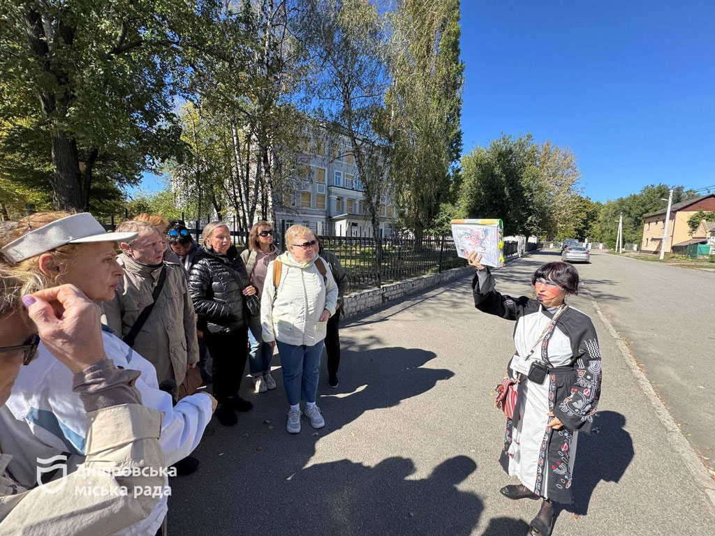Новый взгляд на Новые Кодаки: в Днепре к Международному дню туризма презентовали экскурсионный маршрут Новый взгляд на Новые Кодаки: в Днепре к Международному дню туризма презентовали экскурсионный маршрут