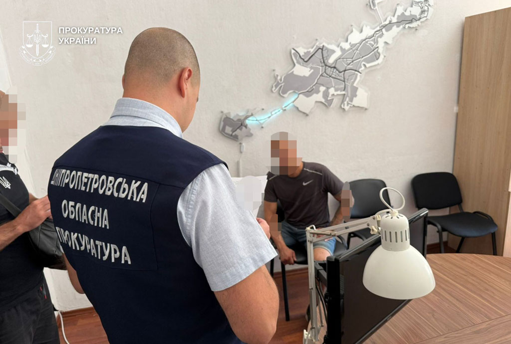 В Днепропетровской области приняты процессуальные решения по делам о ДТП с пострадавшими и погибшими, расследование которых длилось годами. Пятерым водителям сообщено о подозрении В Днепропетровской области приняты процессуальные решения по делам о ДТП с пострадавшими и погибшими, расследование которых длилось годами. Пятерым водителям сообщено о подозрении