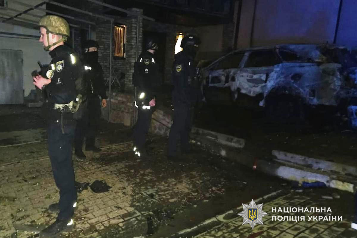 Последствия вражеских атак по Днепру вечером 15 апреля 2026 года Последствия вражеских атак по Днепру вечером 15 апреля 2026 года
