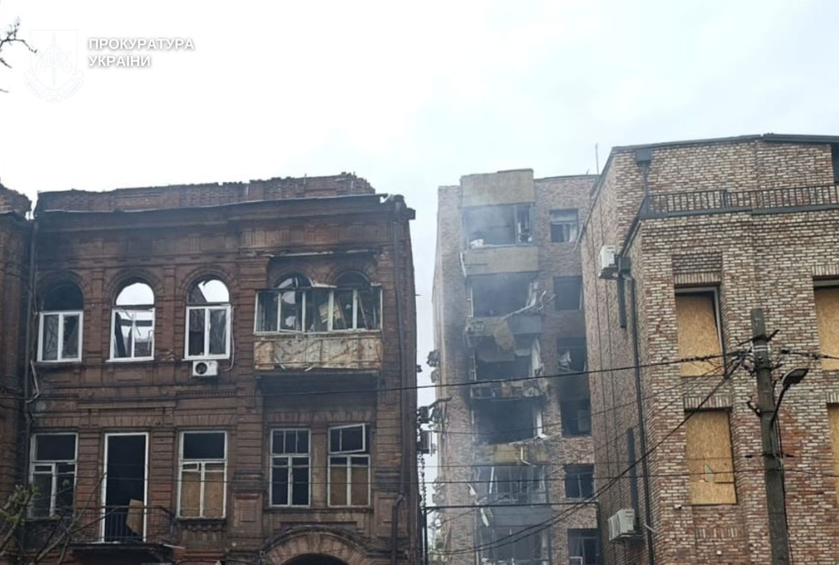 Последствия вражеских атак по Днепру в ночь с 15 на 16 апреля 2026 года Последствия вражеских атак по Днепру в ночь с 15 на 16 апреля 2026 года