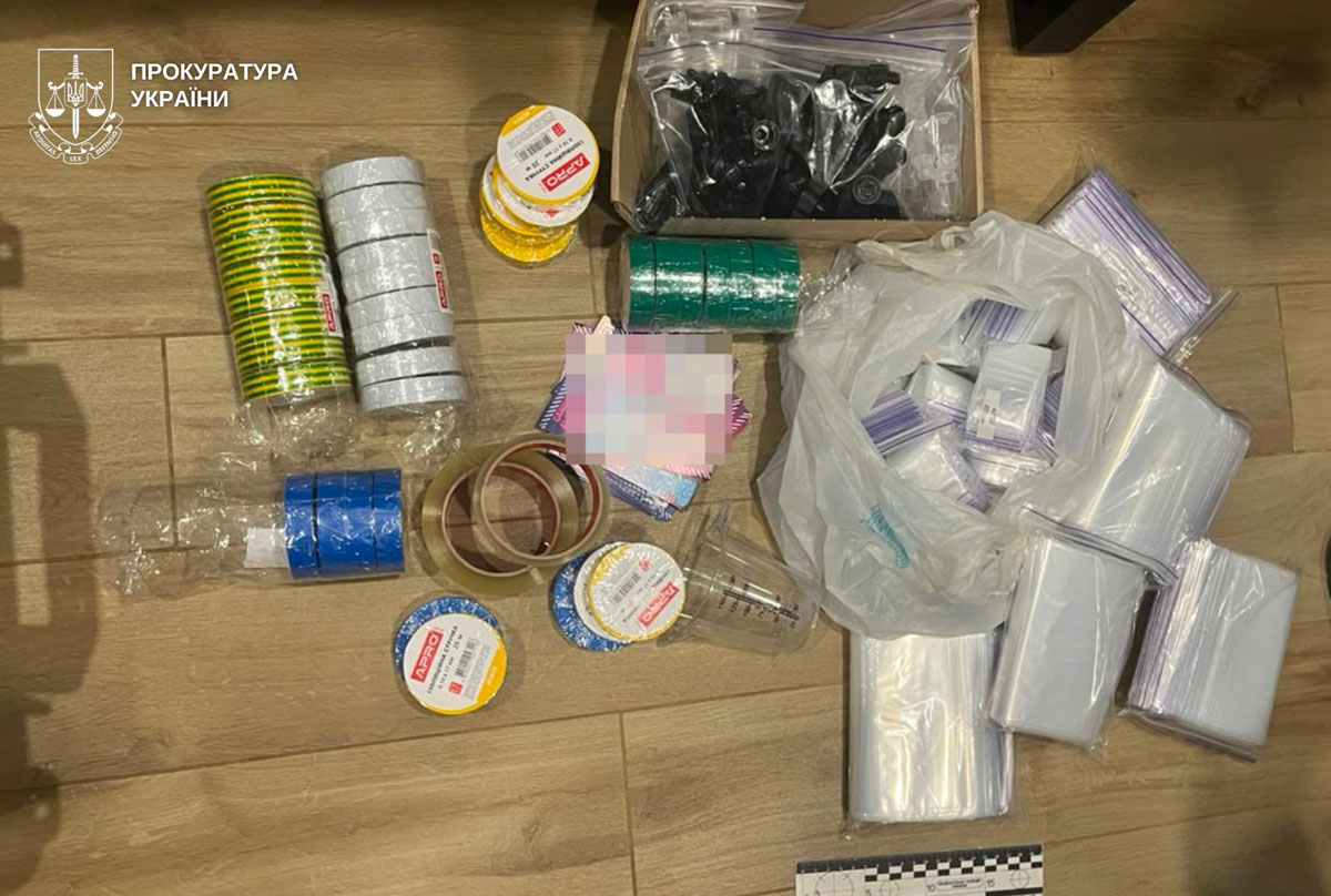 В Днепре изъяли партию психотропов почти на 3 миллиона гривен: 3,2 кг A-PVP пытались перевезти в гидроаккумуляторе В Днепре изъяли партию психотропов почти на 3 миллиона гривен: 3,2 кг A-PVP пытались перевезти в гидроаккумуляторе