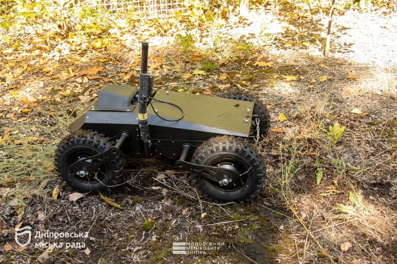 В Днепре прошёл крупнейший молодёжный военный тренинг «Нация непокорённых»: 140 участников освоили навыки, которые спасают жизни В Днепре прошёл крупнейший молодёжный военный тренинг «Нация непокорённых»: 140 участников освоили навыки, которые спасают жизни