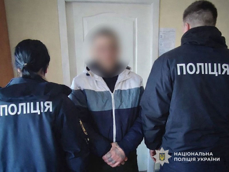 Полицейские Днепра задержали 50-летнего местного жителя по подозрению в покушении на умышленное убийство женщины Полицейские Днепра задержали 50-летнего местного жителя по подозрению в покушении на умышленное убийство женщины