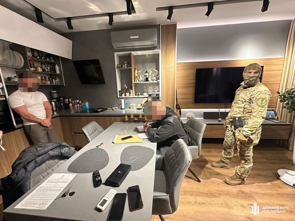 Гнилые продукты для военных и миллионные откаты. ГБР разоблачило коррупцию на поставке продуктов для ВСУ на Днепропетровщине Гнилые продукты для военных и миллионные откаты. ГБР разоблачило коррупцию на поставке продуктов для ВСУ на Днепропетровщине