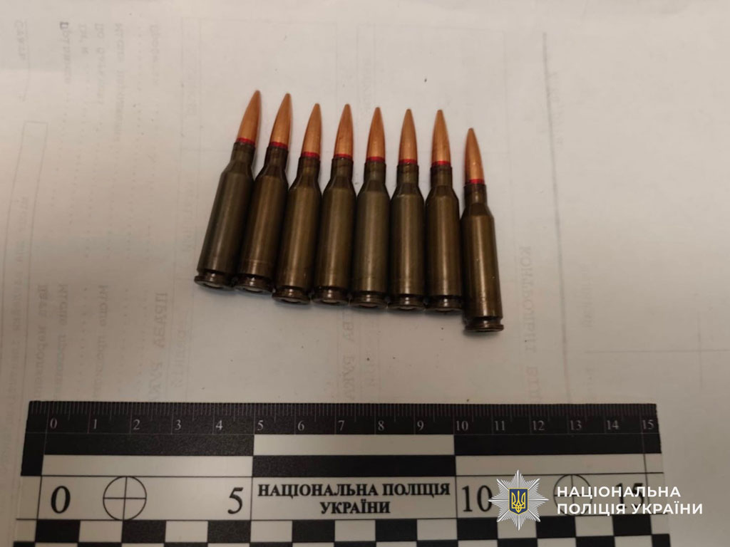 В Днепропетровской области полицейские задержали военнослужащего, подозреваемого в смертельной стрельбе В Днепропетровской области полицейские задержали военнослужащего, подозреваемого в смертельной стрельбе
