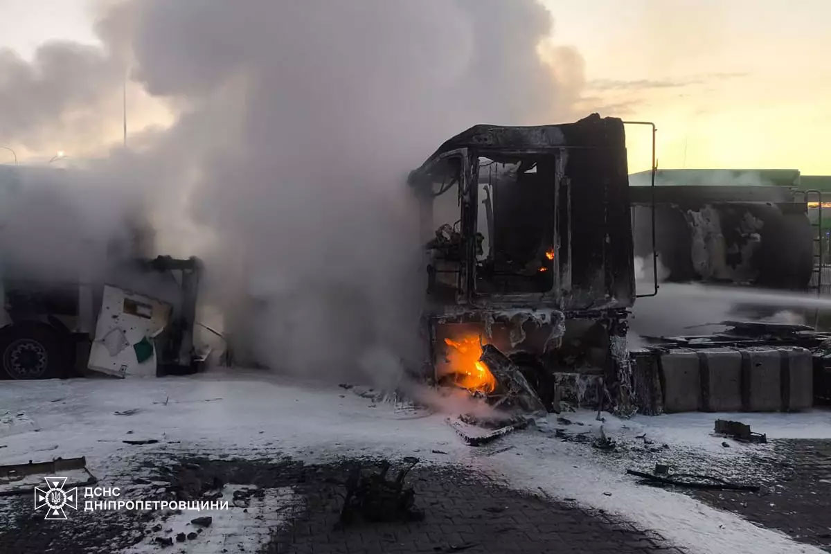 Последствия вражеских атак по Днепропетровской области 30 июня - 1 июля 2026 года Последствия вражеских атак по Днепропетровской области 30 июня - 1 июля 2026 года
