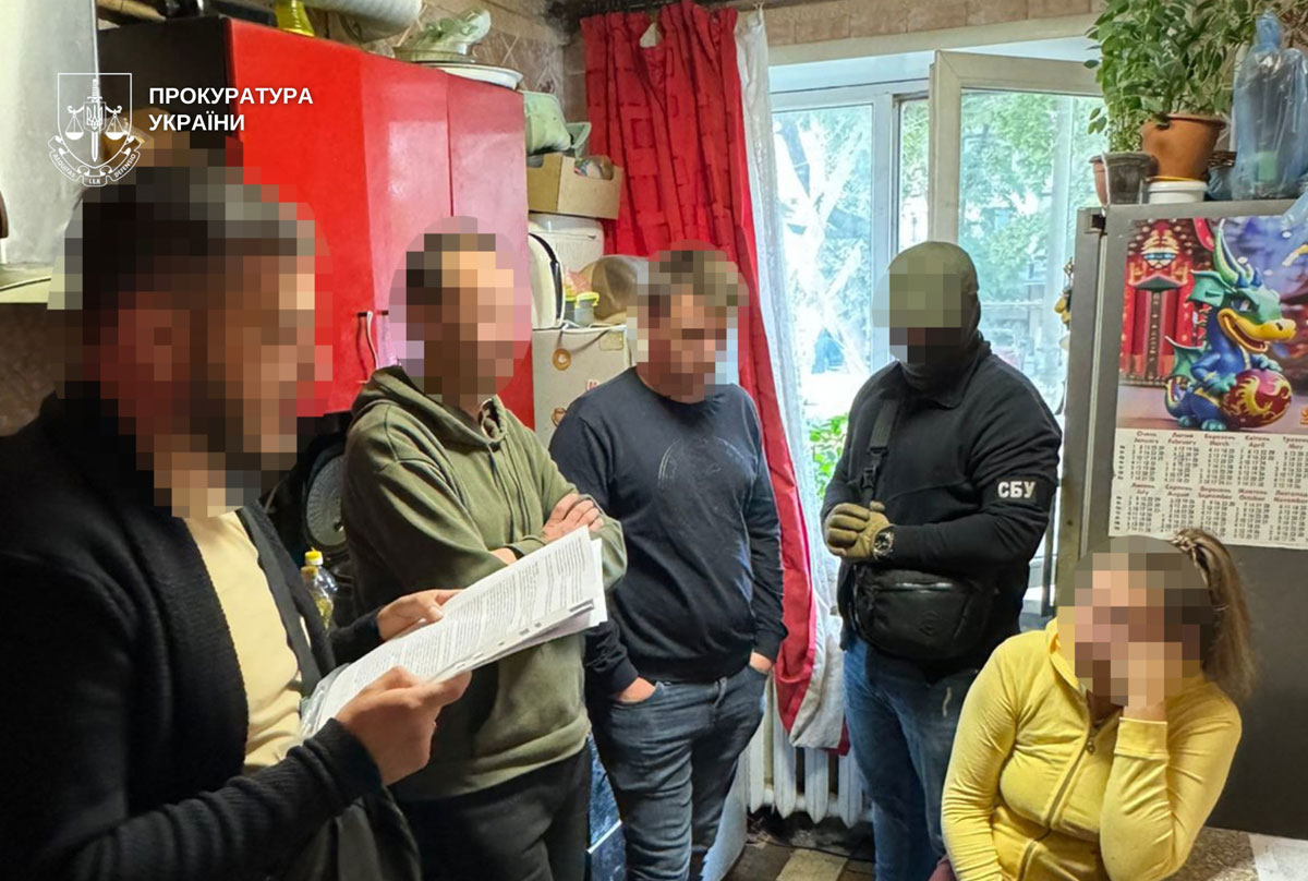 В Днепре агент ФСБ получил 15 лет тюрьмы за корректировку российских ударов и диверсии на железной дороге В Днепре агент ФСБ получил 15 лет тюрьмы за корректировку российских ударов и диверсии на железной дороге