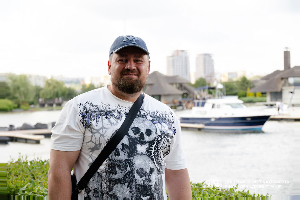 Для ветеранов Днепропетровщины организовали прогулку на яхтах: как отдых на воде помогает восстановлению после войны Для ветеранов Днепропетровщины организовали прогулку на яхтах: как отдых на воде помогает восстановлению после войны