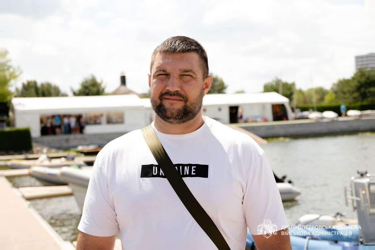 Для ветеранов Днепропетровщины организовали прогулку на яхтах: как отдых на воде помогает восстановлению после войны Для ветеранов Днепропетровщины организовали прогулку на яхтах: как отдых на воде помогает восстановлению после войны