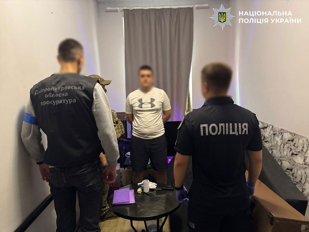 В Кривом Роге ликвидировали преступную вертикаль в колонии: подозрение получили шесть участников криминальной сети В Кривом Роге ликвидировали преступную вертикаль в колонии: подозрение получили шесть участников криминальной сети