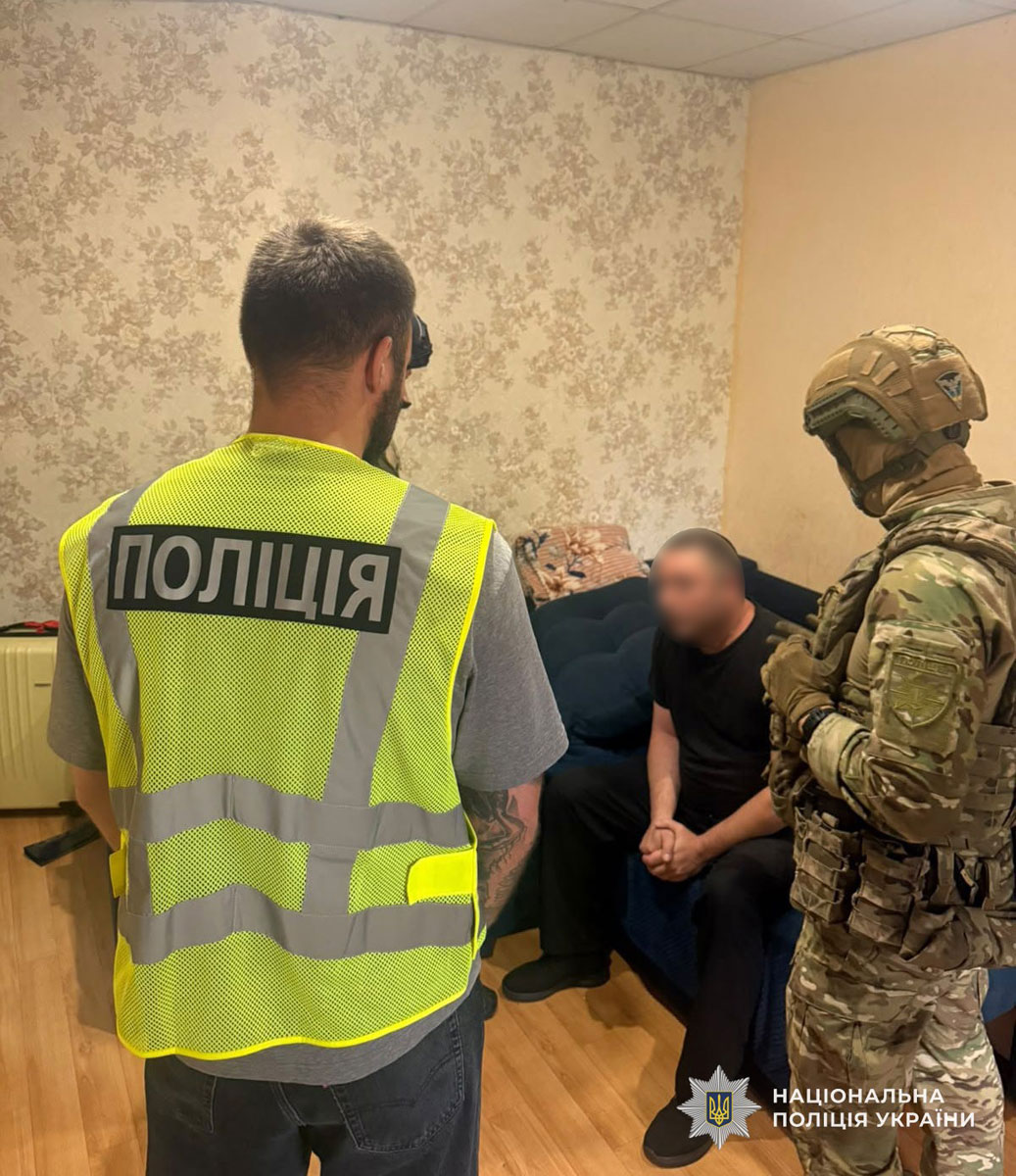 В Днепре задержали сотрудников ТЦК по подозрению в вымогательстве денег у военнообязанных В Днепре задержали сотрудников ТЦК по подозрению в вымогательстве денег у военнообязанных