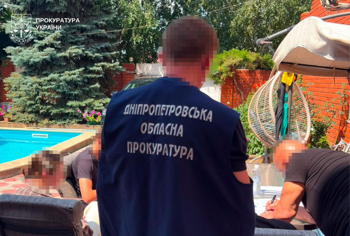 В Кривом Роге разоблачили аферу на 600 тысяч евро: мошенники обещали сверхприбыль от инвестиций в металлургическое предприятие В Кривом Роге разоблачили аферу на 600 тысяч евро: мошенники обещали сверхприбыль от инвестиций в металлургическое предприятие