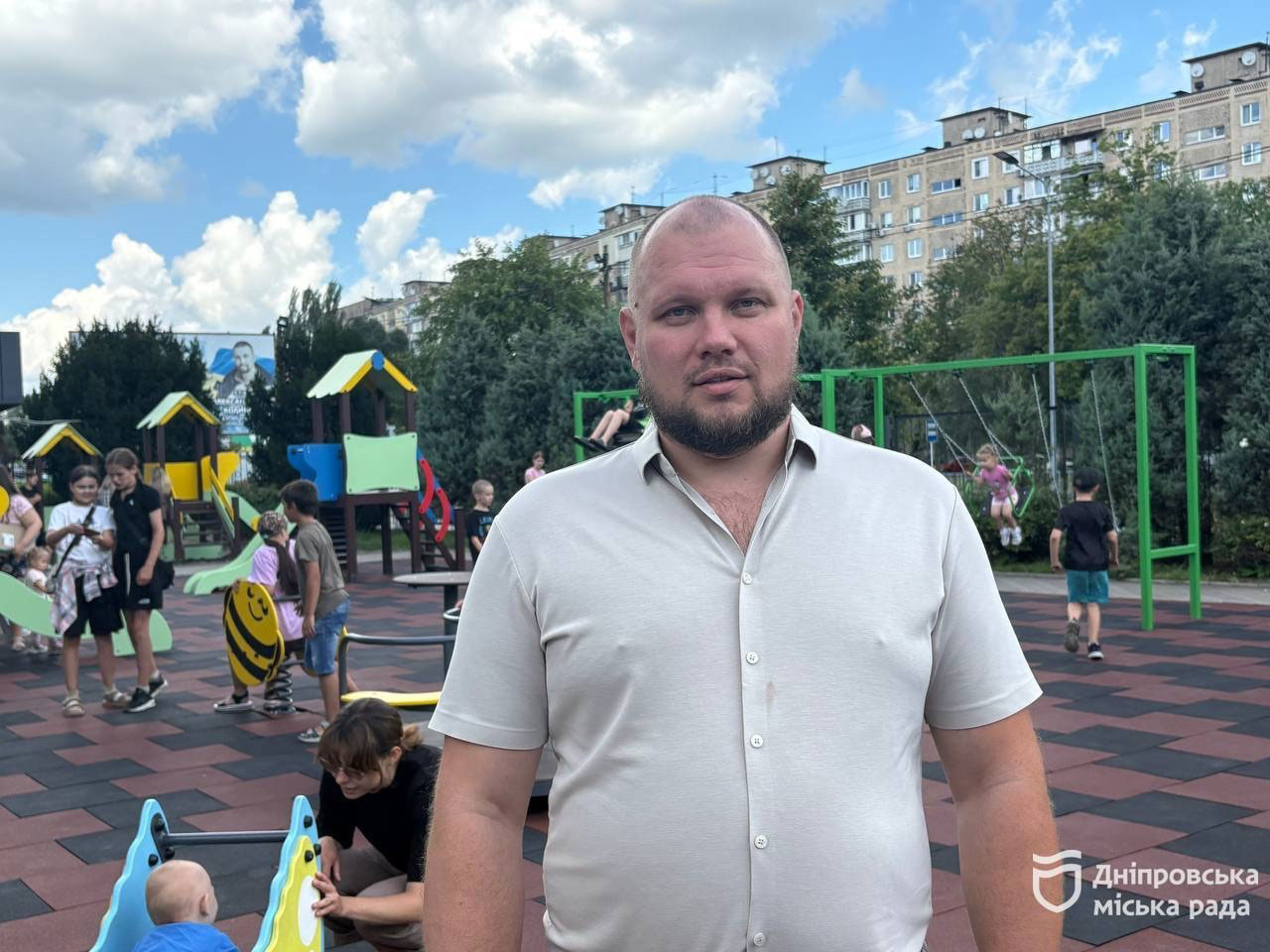 В Днепре открыли обновленную детскую площадку с уникальным игровым комплексом, которого больше нет в городе В Днепре открыли обновленную детскую площадку с уникальным игровым комплексом, которого больше нет в городе