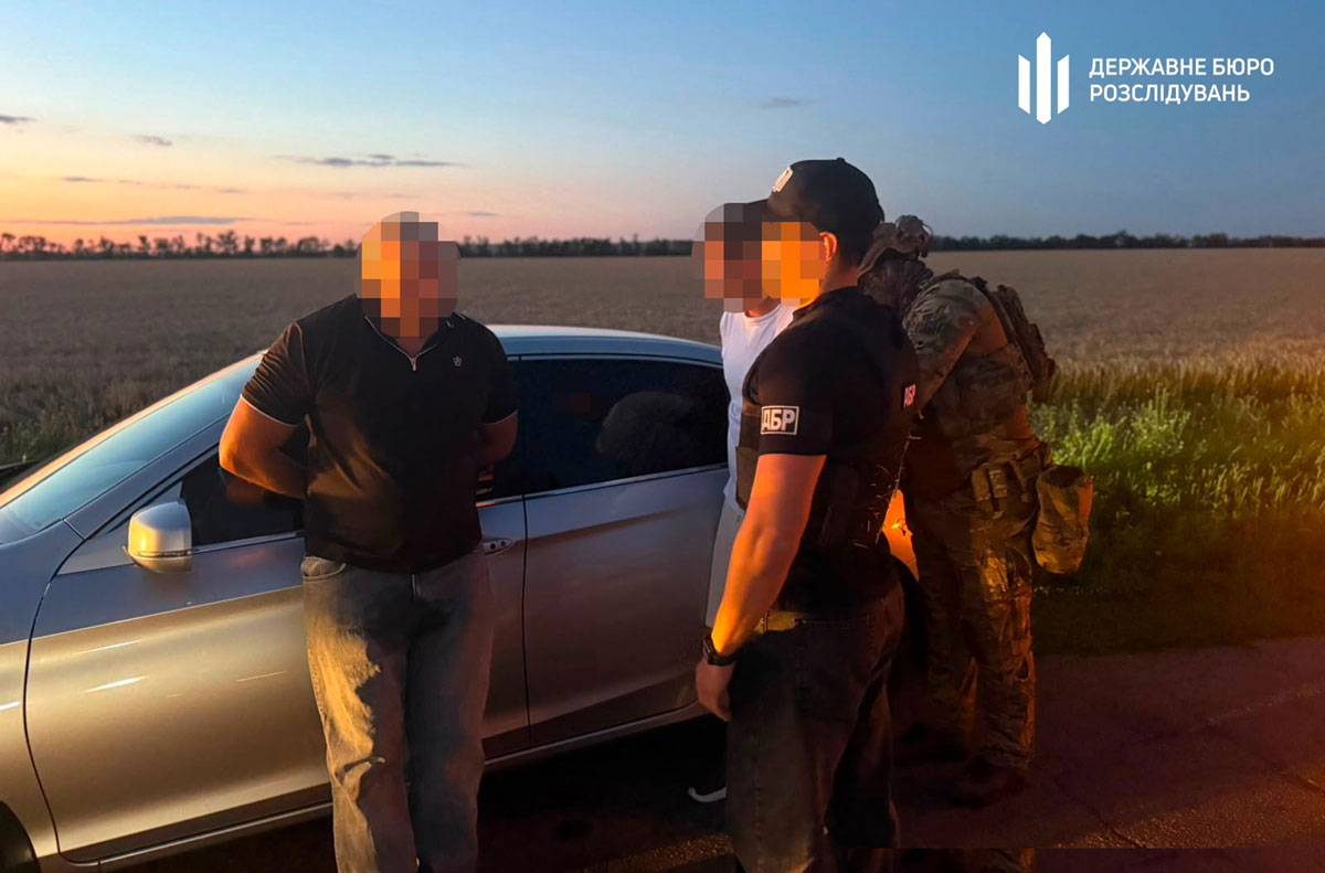 ДБР начало масштабную спецоперацию «Честный призыв»: выявлены коррупционные схемы в ТЦК по всей Украине ДБР начало масштабную спецоперацию «Честный призыв»: выявлены коррупционные схемы в ТЦК по всей Украине