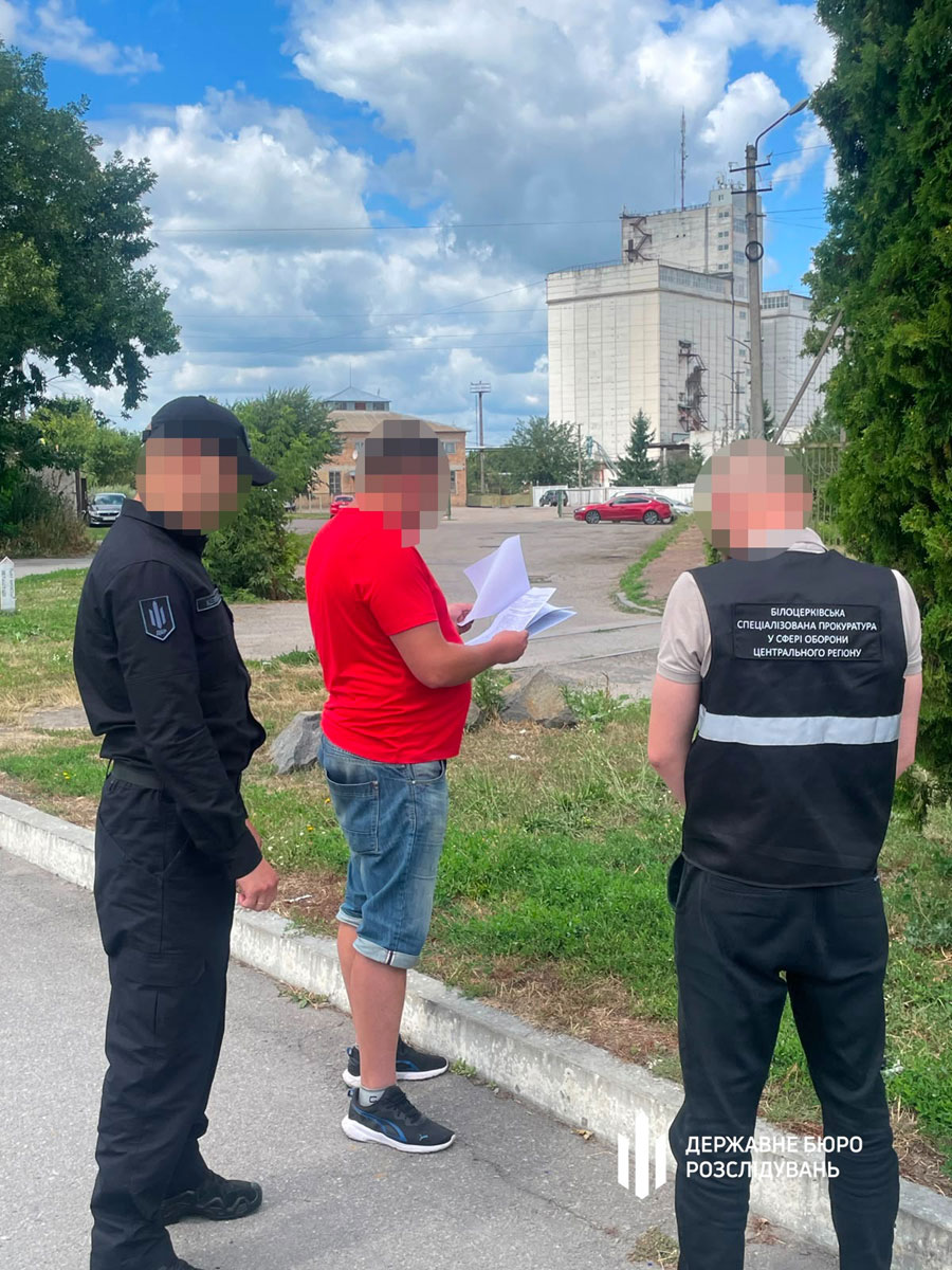 ДБР начало масштабную спецоперацию «Честный призыв»: выявлены коррупционные схемы в ТЦК по всей Украине ДБР начало масштабную спецоперацию «Честный призыв»: выявлены коррупционные схемы в ТЦК по всей Украине
