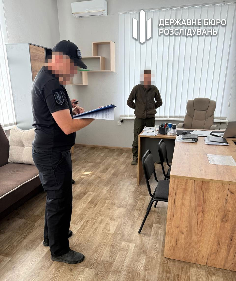 Операция «Честный призыв»: ДБР проводит крупнейшую за время войны проверку территориальных центров комплектования Операция «Честный призыв»: ДБР проводит крупнейшую за время войны проверку территориальных центров комплектования