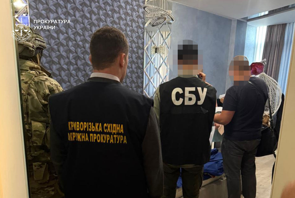 В Кривом Роге ликвидировали крупную сеть наркоторговли: задержаны 10 участников преступной группы В Кривом Роге ликвидировали крупную сеть наркоторговли: задержаны 10 участников преступной группы