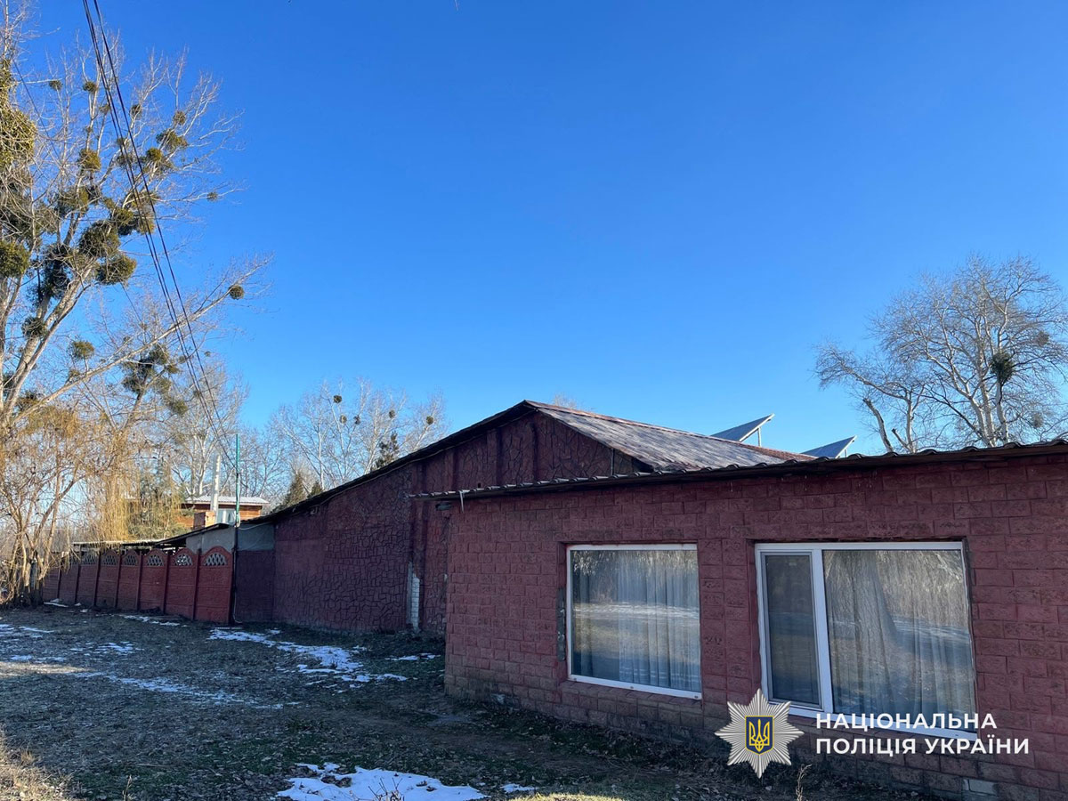 На Днепропетровщине предпринимателю сообщили о подозрении за незаконную застройку земель лесного фонда На Днепропетровщине предпринимателю сообщили о подозрении за незаконную застройку земель лесного фонда
