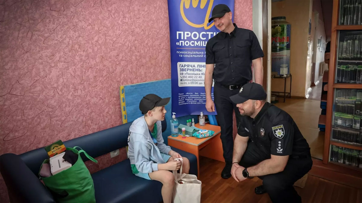 Эвакуация под обстрелами: как на Днепропетровщине помогают переселенцам из прифронтовых районов Эвакуация под обстрелами: как на Днепропетровщине помогают переселенцам из прифронтовых районов