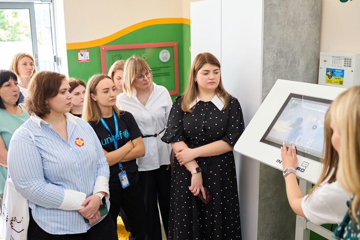 Николаевщина изучает опыт Днепропетровщины: как регионы Украины меняют систему поддержки детей и семей Николаевщина изучает опыт Днепропетровщины: как регионы Украины меняют систему поддержки детей и семей