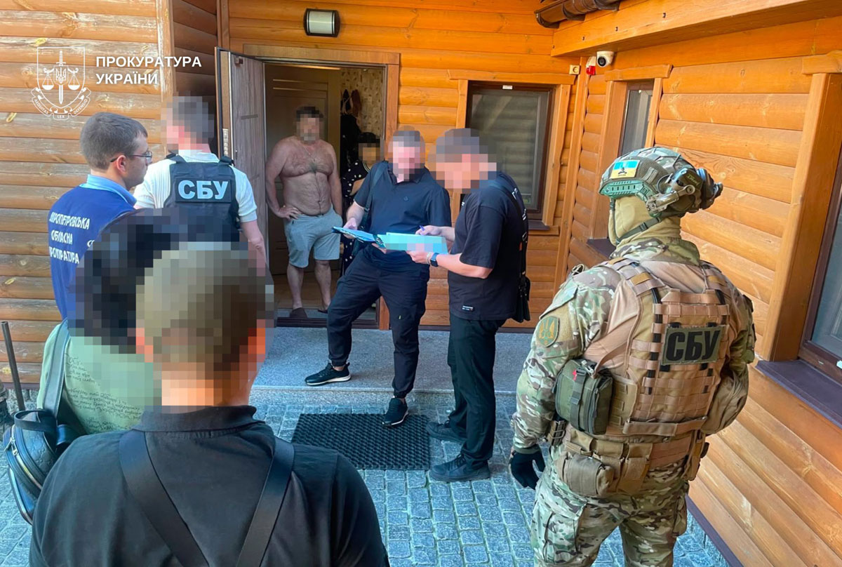 В Самаре на Днепропетровщине разоблачили схему фиктивного трудоустройства: бюджету нанесли ущерб более чем на 1,6 млн гривен В Самаре на Днепропетровщине разоблачили схему фиктивного трудоустройства: бюджету нанесли ущерб более чем на 1,6 млн гривен
