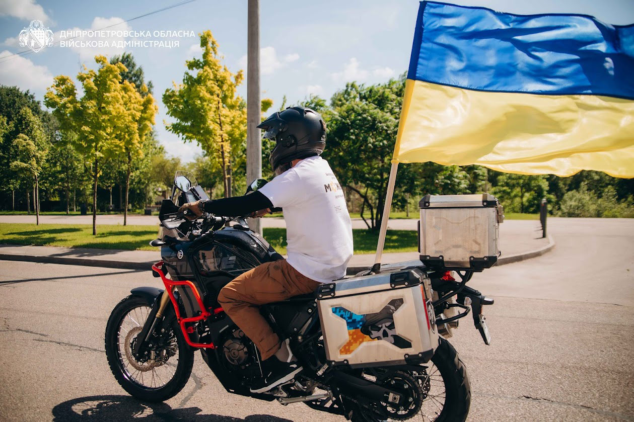 Первый в Украине автопробег безбарьерности прошёл на Днепропетровщине: ветераны с инвалидностью доказали, что жизнь продолжается Первый в Украине автопробег безбарьерности прошёл на Днепропетровщине: ветераны с инвалидностью доказали, что жизнь продолжается