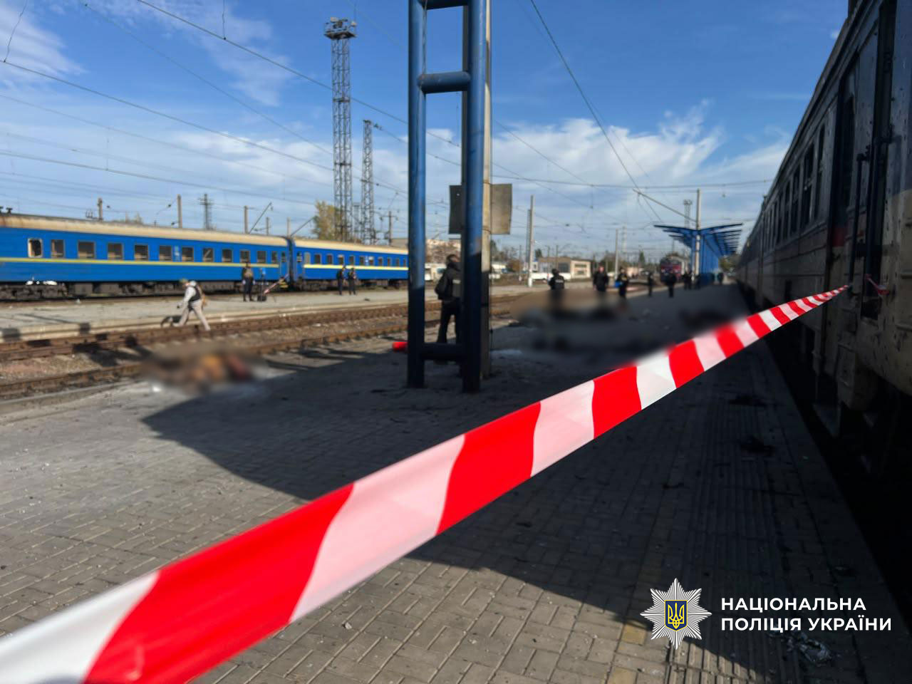 Российский дрон ударил по вокзалу Днепра: 14 погибших, 14 раненых Российский дрон ударил по вокзалу Днепра: 14 погибших, 14 раненых