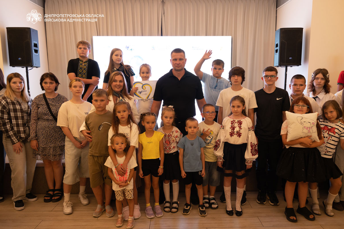 В Днепре устроили праздник для детей, потерявших родителей-военнослужащих: 56 детей в области получают поддержку В Днепре устроили праздник для детей, потерявших родителей-военнослужащих: 56 детей в области получают поддержку