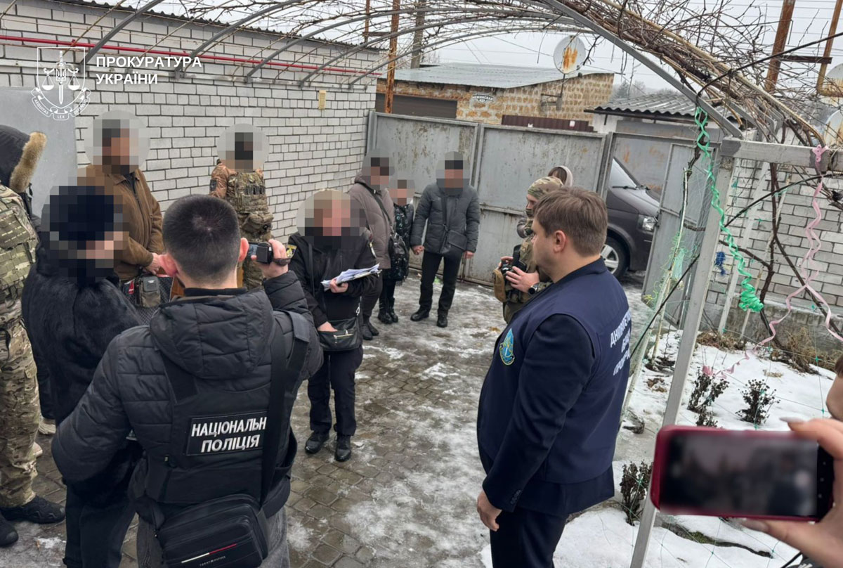В Днепре суд рассмотрит дело супругов, которых обвиняют в систематическом истязании шестерых детей В Днепре суд рассмотрит дело супругов, которых обвиняют в систематическом истязании шестерых детей
