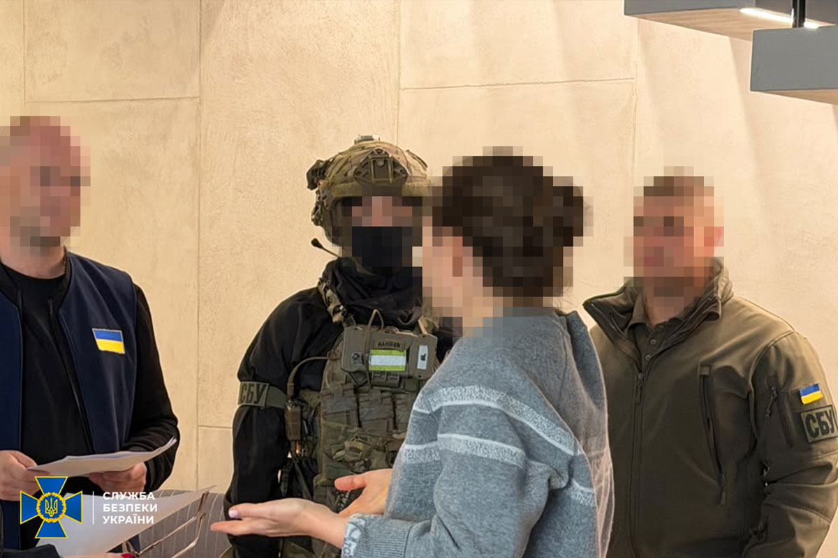 В Украине разоблачили сеть по производству фальсифицированного препарата для похудения: среди подозреваемых — владельцы клиники и другие участники схемы В Украине разоблачили сеть по производству фальсифицированного препарата для похудения: среди подозреваемых — владельцы клиники и другие участники схемы